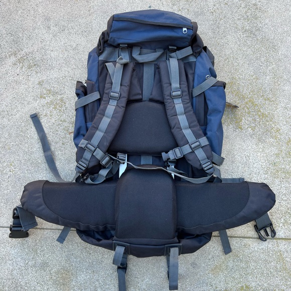 Everest 28” Deluxe Hiking Backpacking Pack EUC 🏕☀️ blue/Black - Picture 4 of 8